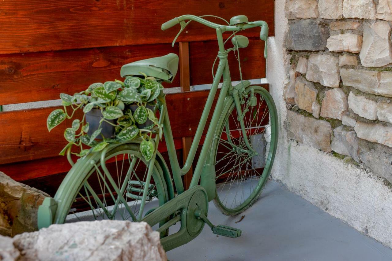 Vintage Garden Apartment Pula Exterior foto